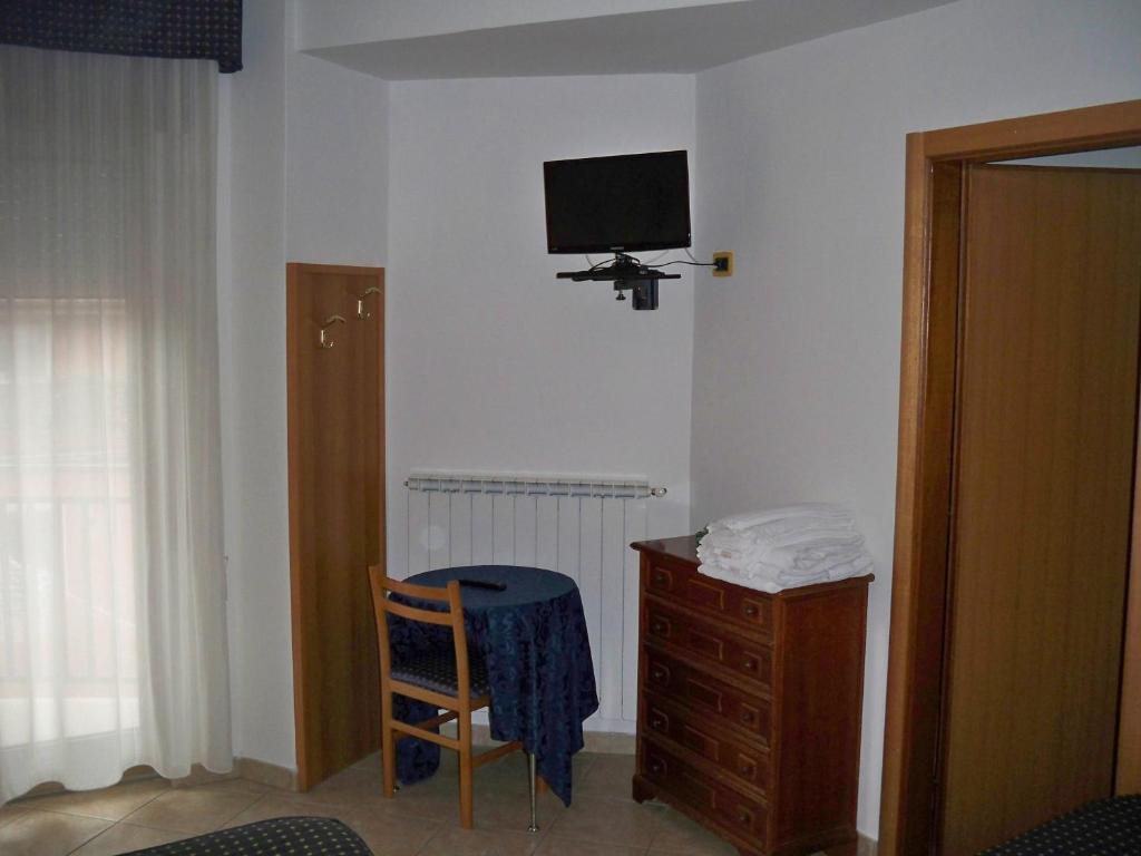 Albergo Corradetti Castel Di Sangro Quarto foto